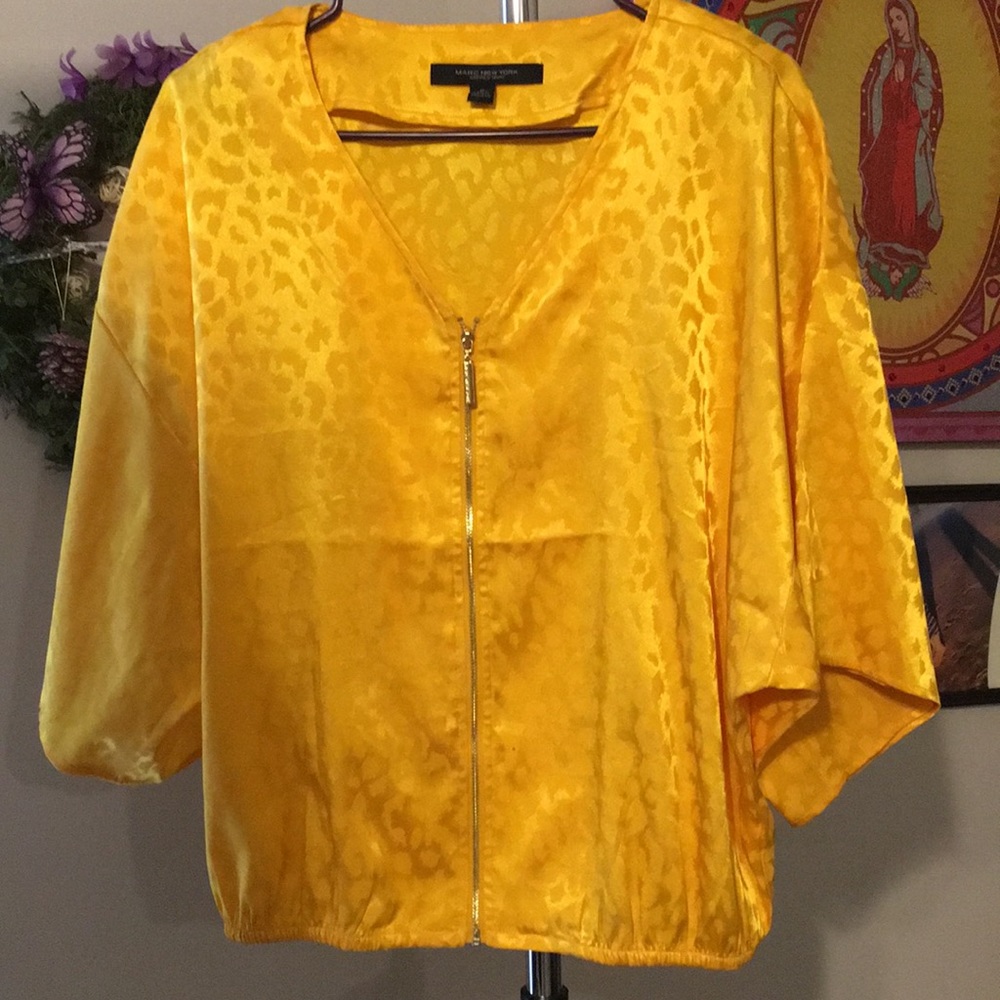 Yellow Mark New York yellow top